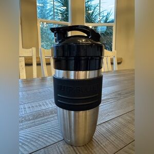 NutriBullet Stainless Steel Insulated Shaker, Travel Flip Top Tumbler Cup